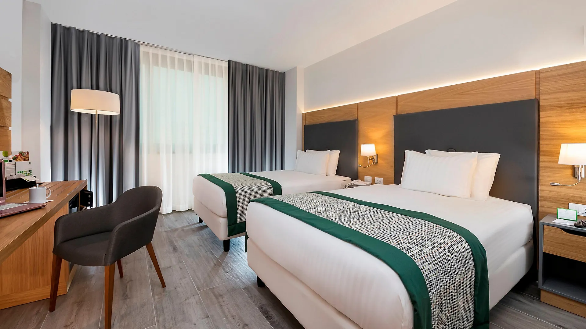 Holiday Inn Naples By Ihg Hotel