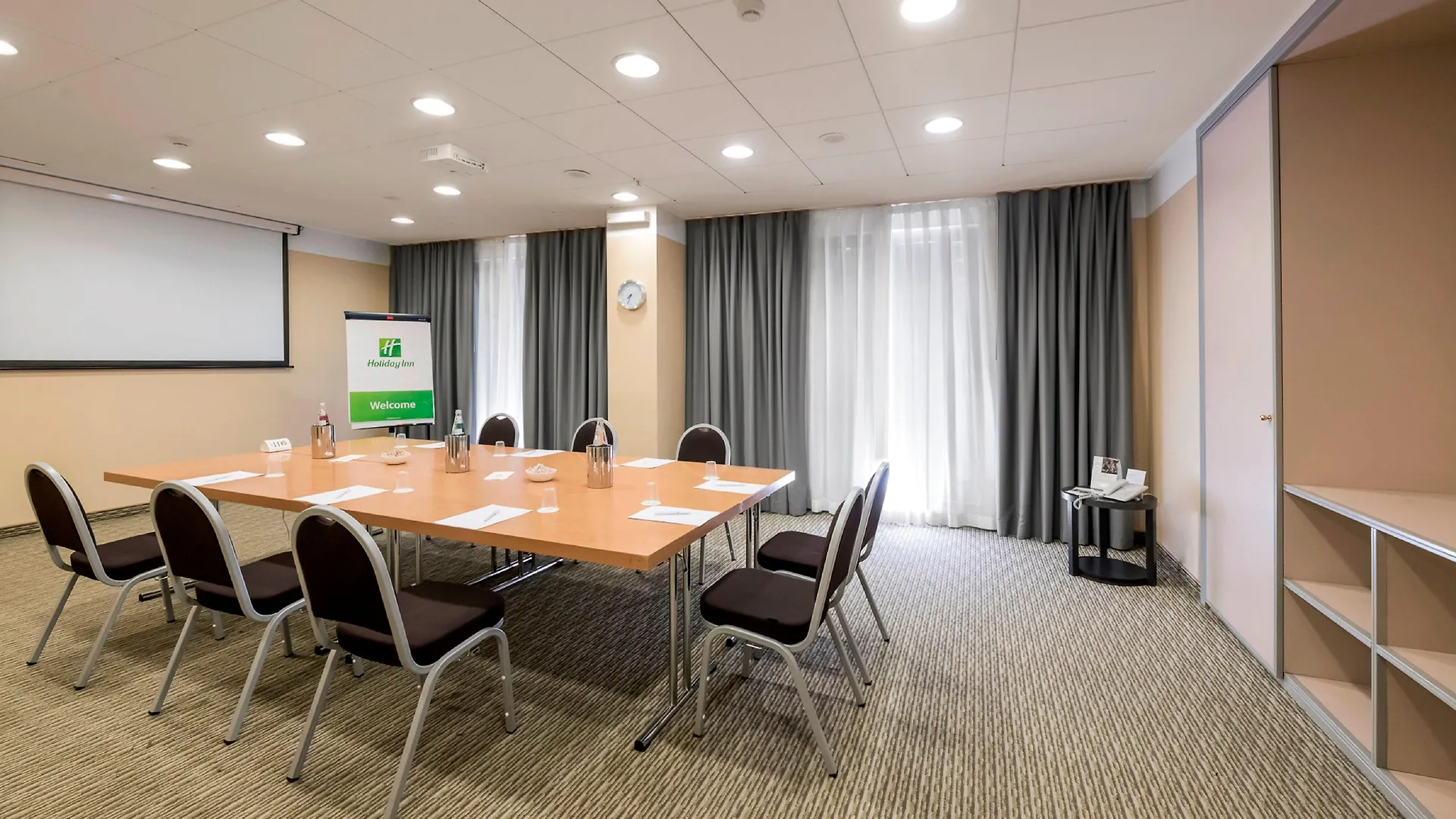 Holiday Inn Naples By Ihg 4*,