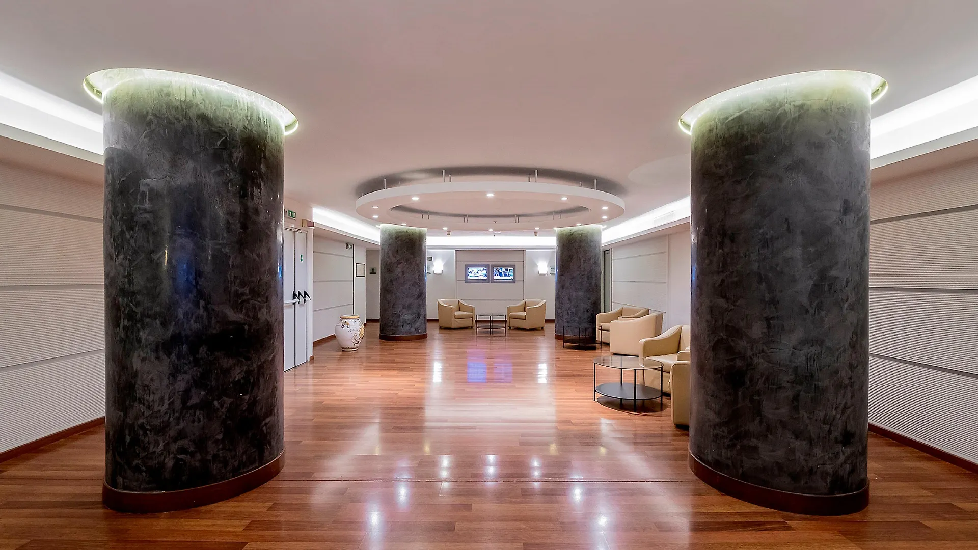 Holiday Inn Naples By Ihg Hotel