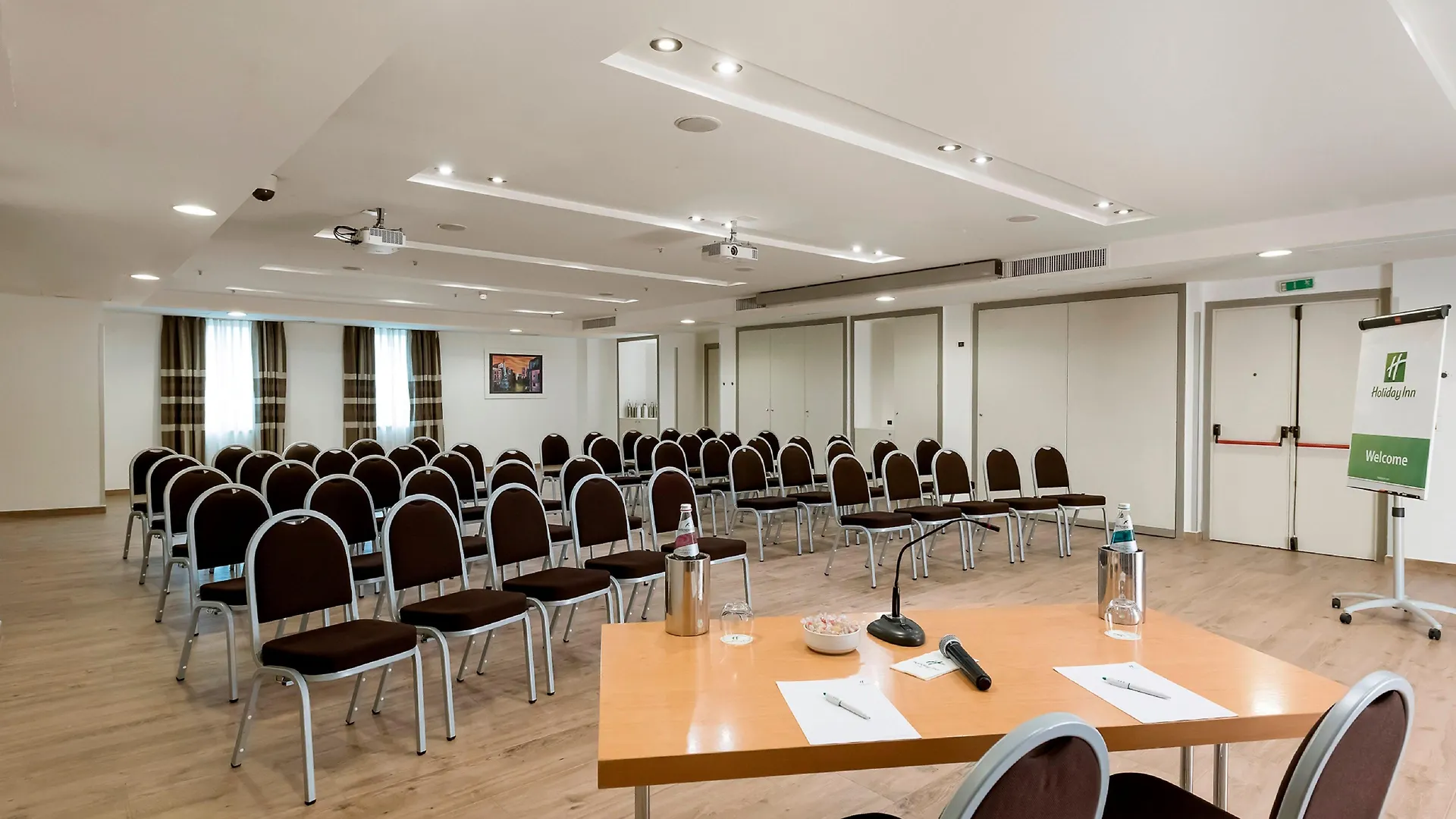 Hotel Holiday Inn Naples By Ihg