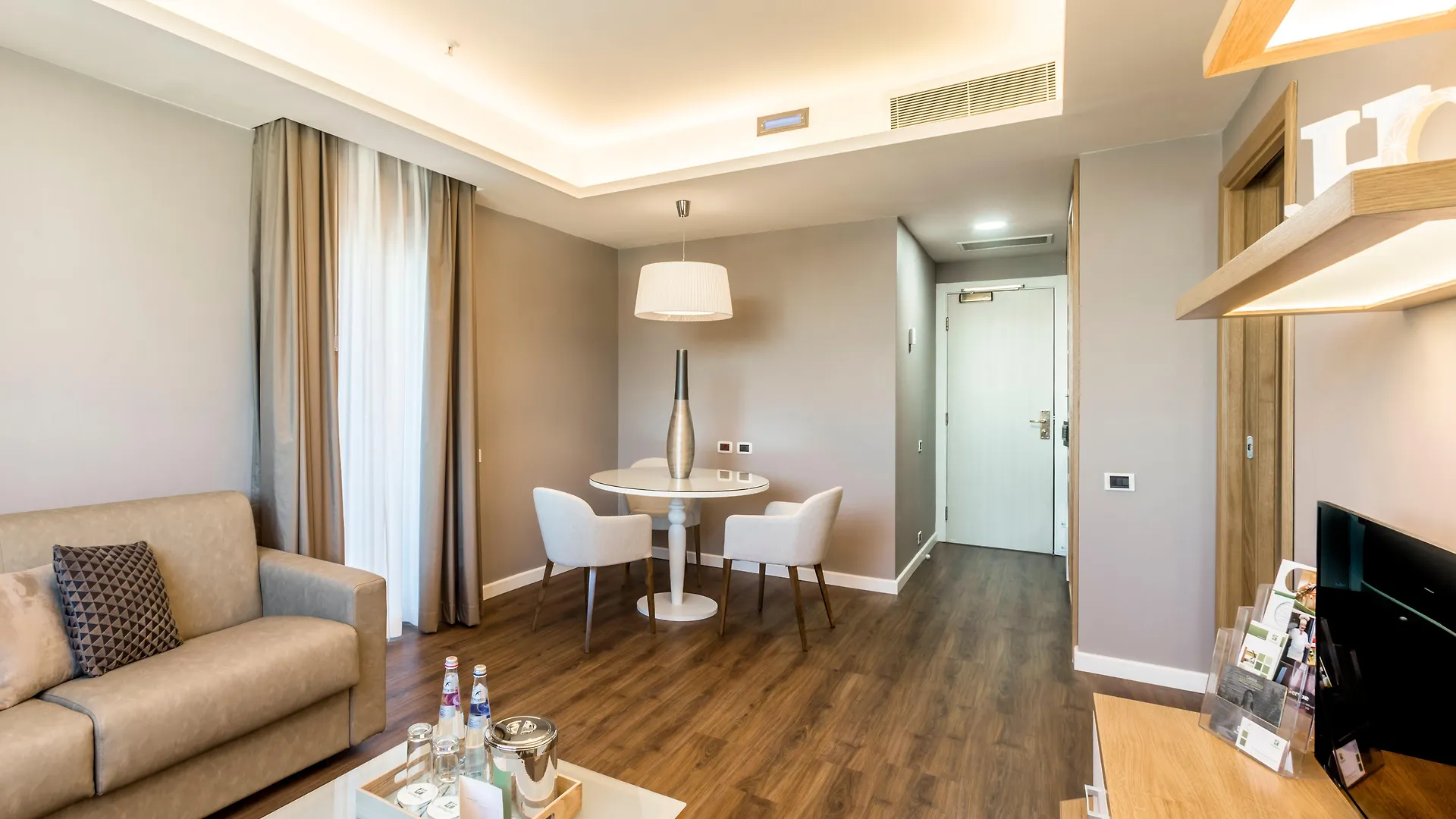 Hotel Holiday Inn Naples By Ihg