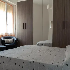 https://il-mare-fra-gli-ulivi.hotelitalianriviera.com