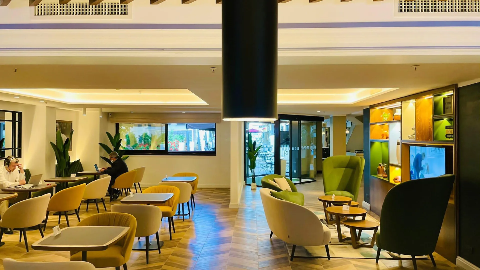 ****  Holiday Inn Naples, An Ihg Hotel איטליה